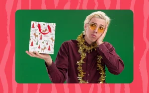 hombre rubio se pregunta cuántos premios tiene la Lotería de Navidad